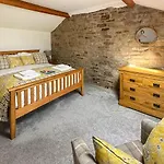1 Bed In Snaizeholme Oc-ds671 *